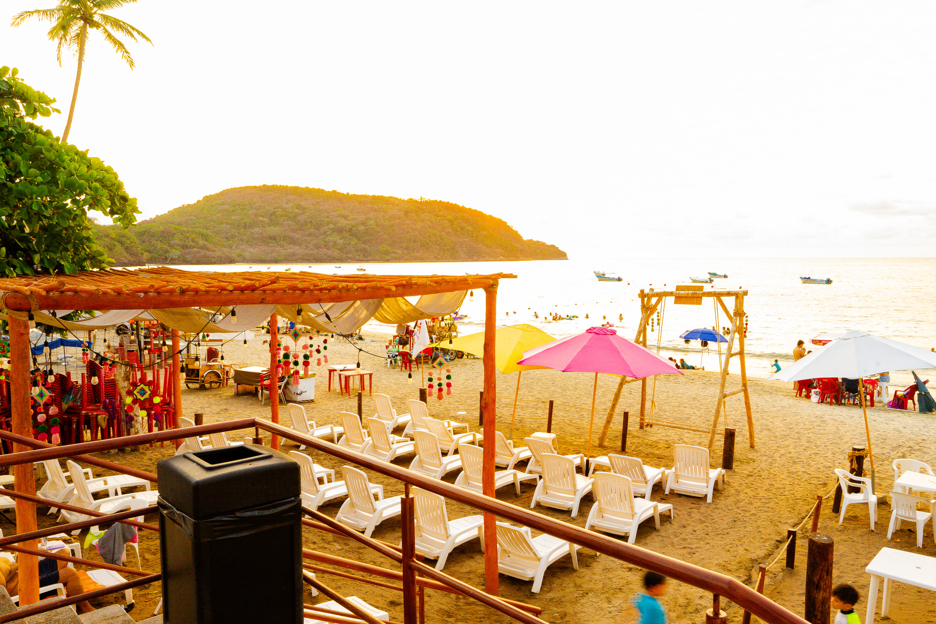 playa-de-dia-en-Los-ayala-nayarit