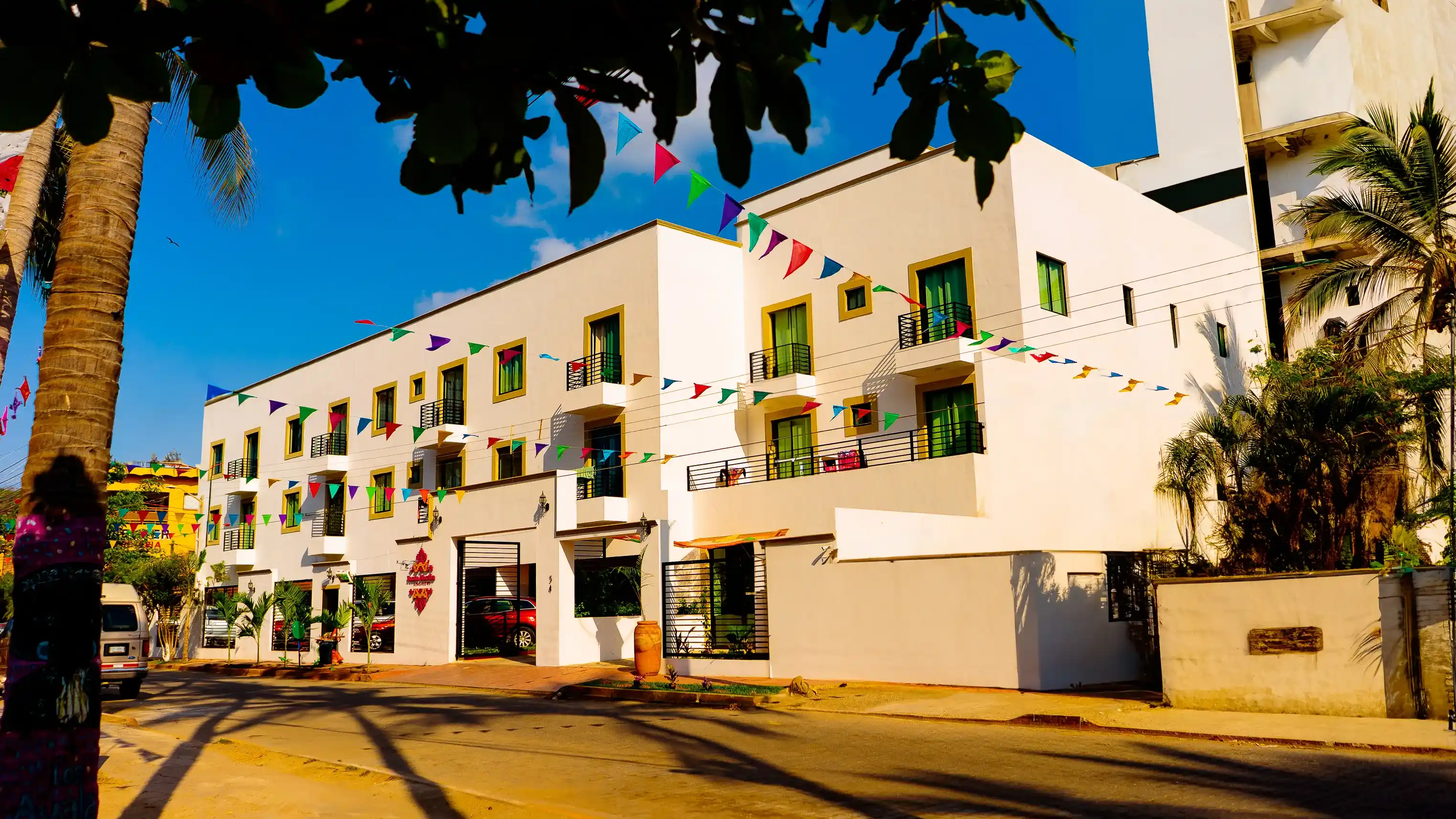 vista-de-la-playa-los-ayala-desde-el-hotel